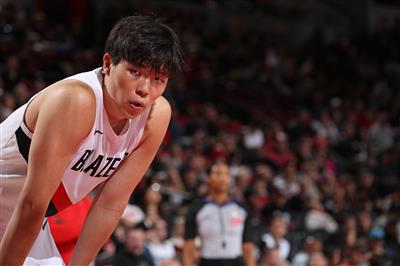 Yang Hansen talks about keeping up with the Blazers' fast pace: Through practice, the inside requirement is to rush to the basket
