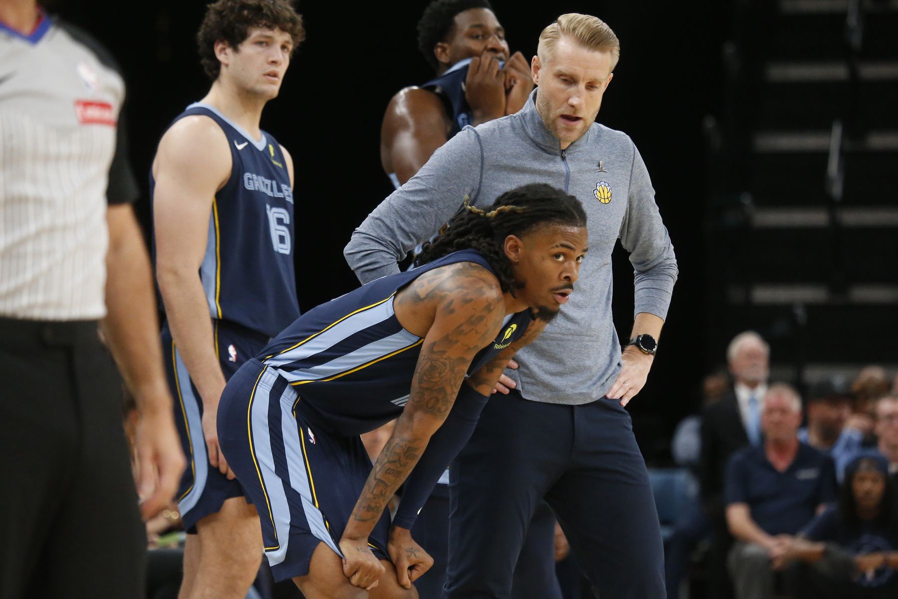 Morant made 6 of 19 shots today and made 6 turnovers. In the past three games, he made 14 of 49 shots and hit 28%.