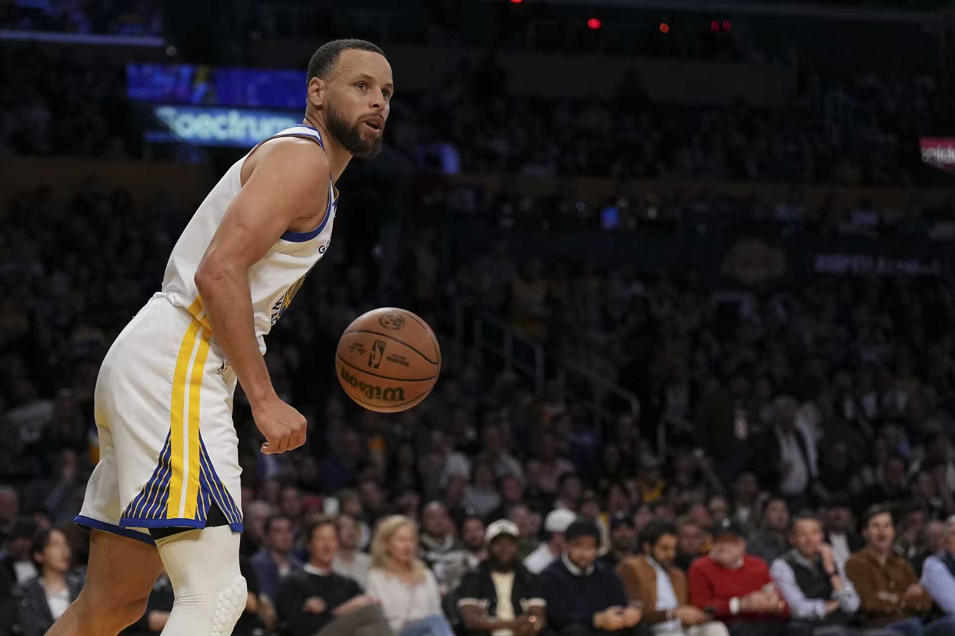 Curry has been suffering from a cold for many days! Kerr: Curry will miss tomorrow's game against Kings