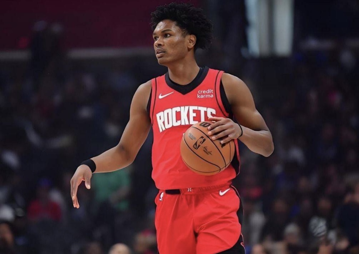 Sheppard: Amen warned me that if I don’t shoot the ball directly when I’m open next time, he’s going to beat me up.