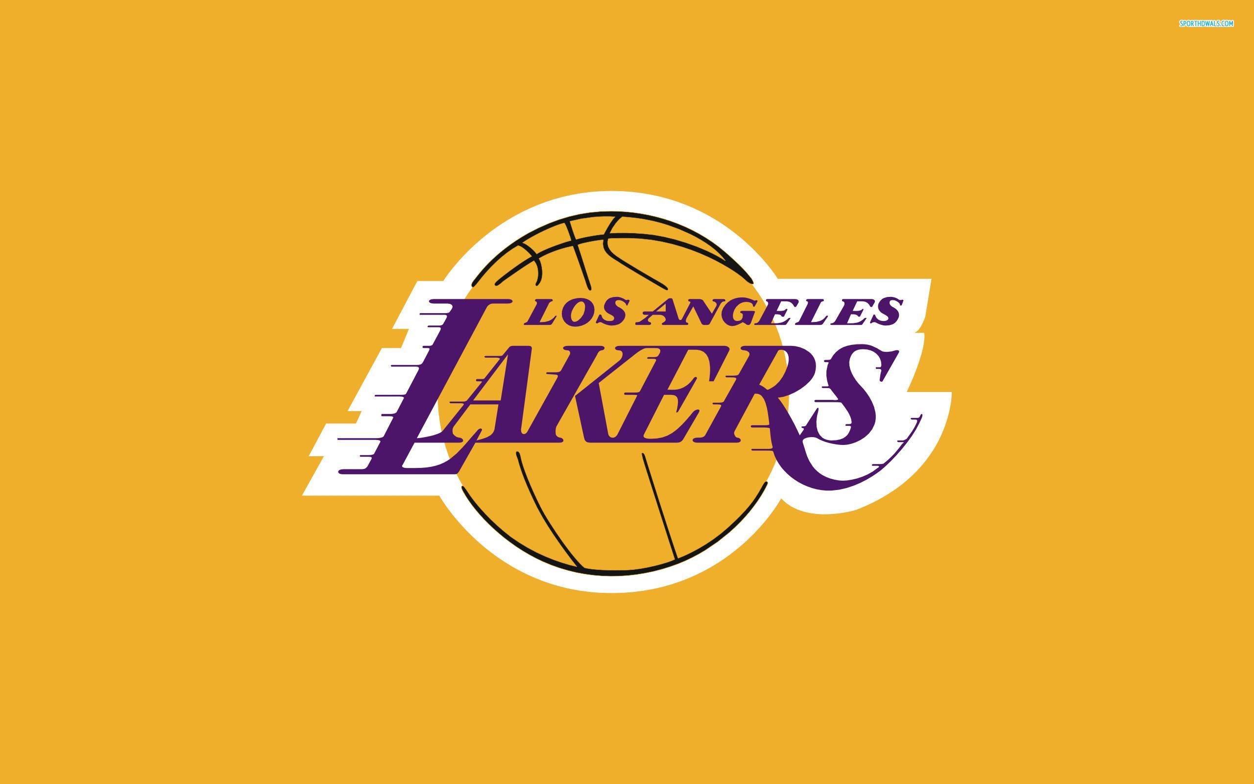 The Lakers scored 32 points in the first half, setting the fourth-largest halftime point differential in franchise history.