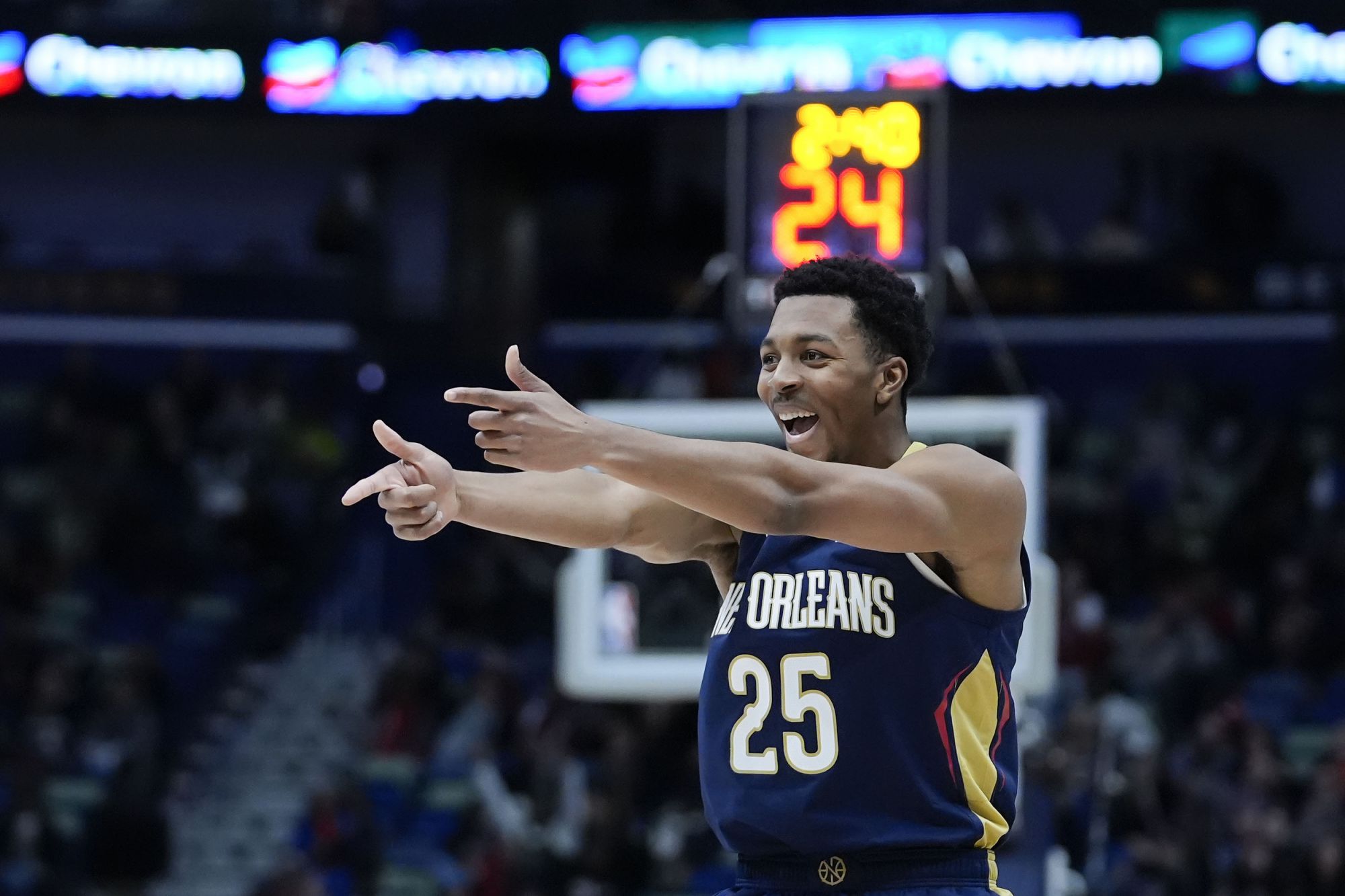 milestone! Murphy passes Jrue Holiday for second on Pelicans' all-time three-point list